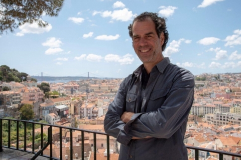 Henrique mora em Lisboa, mas a matriz da empresa fica em Porto Alegre