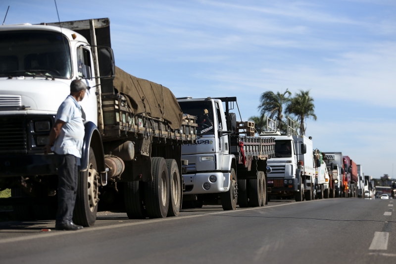 Saques do PIS/Pasep compensam efeitos da greve dos caminhoneiros