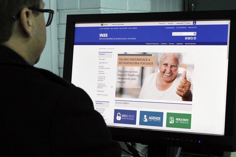 Todos os convocados devem acessar o Meu INSS, por meio de aplicativo de celular ou pelo site