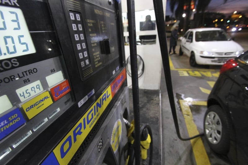 Combustível sairá das refinarias da Petrobras ao preço médio de R$ 1,975 por litro