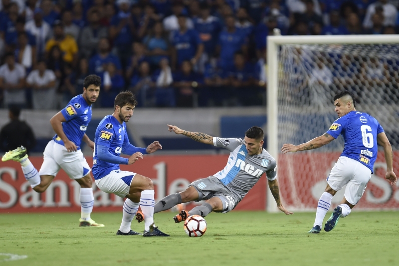 O time brasileiro contou com um início fulminante e venceu o rival argentino por 2 a 1 na terça-feira (22)