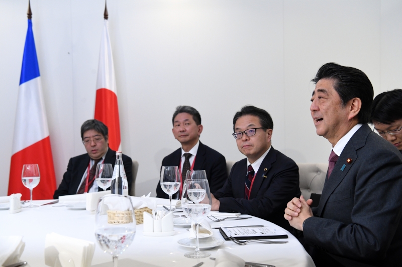 Nesta sexta-feira (25), Shinzo Abe está na Rússia e deve tratar sobre a questão da Coreia do Norte