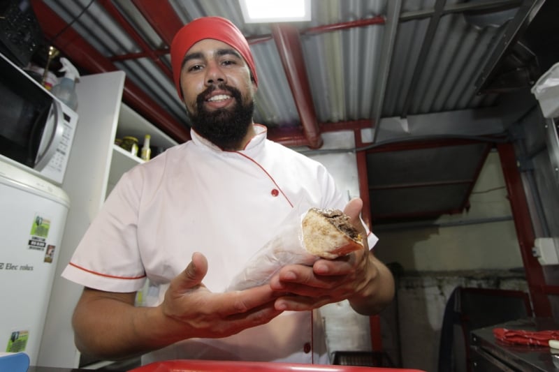 Entrevista com Jos&eacute; Carlos dos Santos Fonseca, propriet&aacute;rio da Kebaberia Fast Food Foto: MARIANA CARLESSO/JC