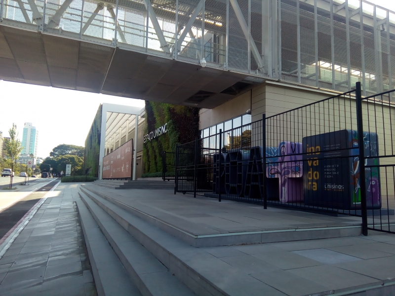 Unisinos, que havia anunciado retomada das atividades, suspendeu aulas novamente