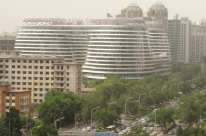 Construdo h dez anos, Galaxy Soho ainda impressiona pela arquitetura futurstica