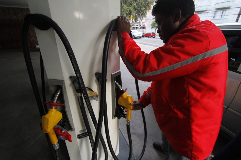 O preço da gasolina A passa para R$ 1,7287