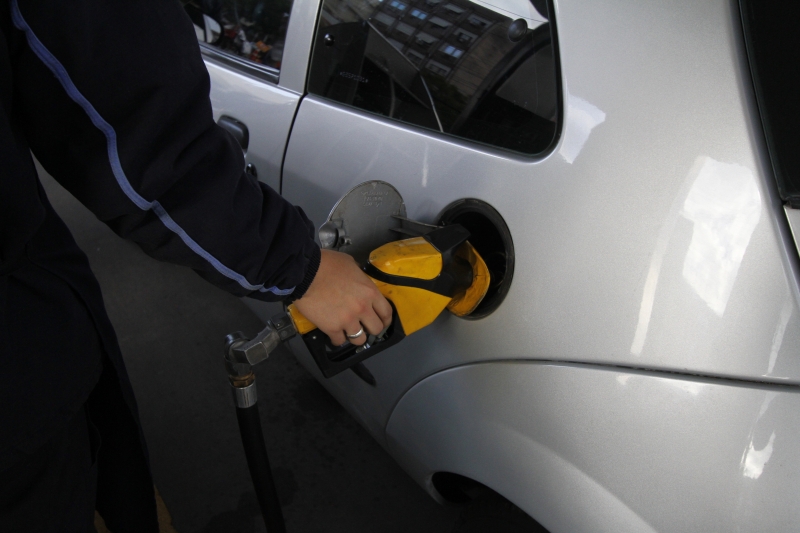 Preço da gasolina contribuiu para o acréscimo do grupo transporte