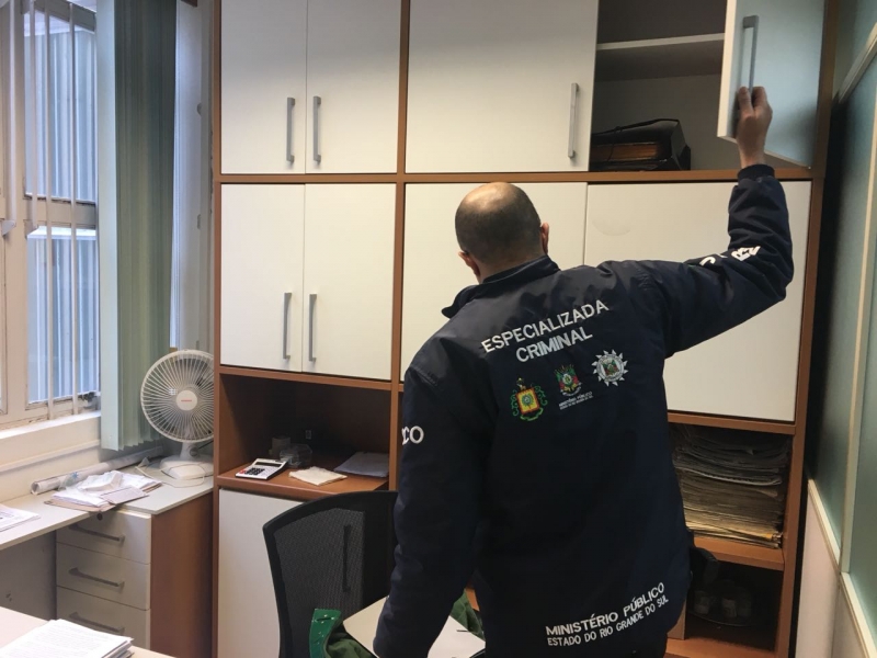 Gabinetes e casas de parlamentares foram alvo de mandados de busca e apreensão