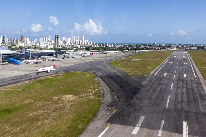 Recife (foto) e mais quatro terminais formam a área Nordeste, que será ofertada em bloco  