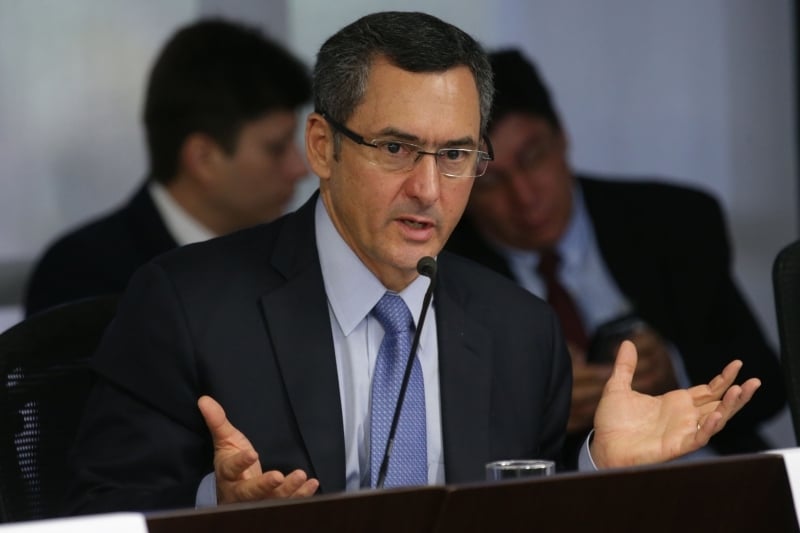 Guardia negocia com o Congresso volta do projeto que mira os investidores com alta renda