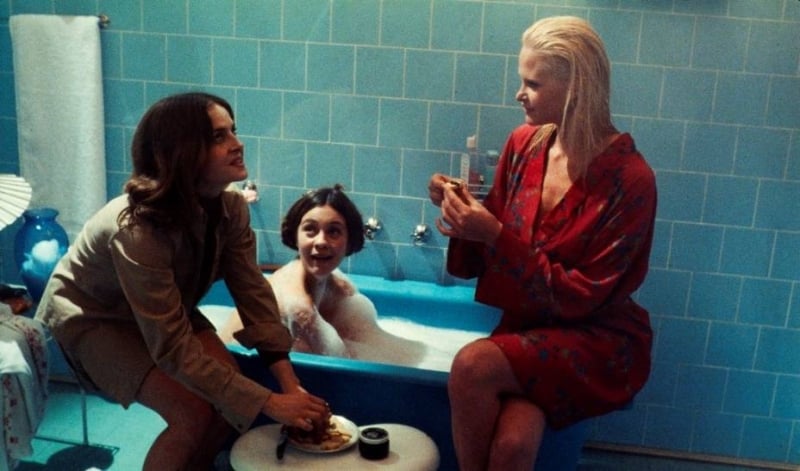 As meninas tem Drica Moraes, Adriana Esteves e Cláudia Liz no elenco