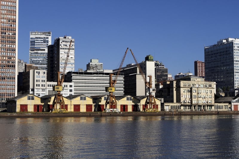 Formação da cidade está ligada ao Guaíba e à atividade portuária