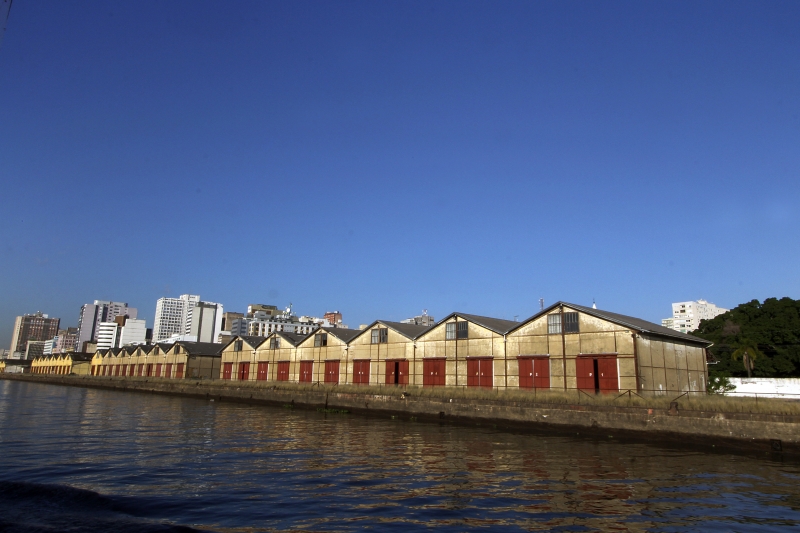 Revitalização do complexo previa restauro de armazéns, construção de torres comerciais e um hotel