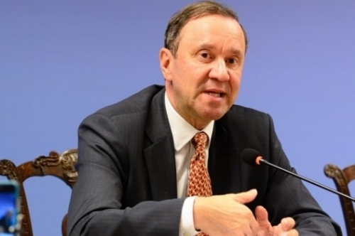 Paulo Estivallet tem um currículo extenso na área da diplomacia 