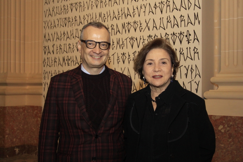 Carlos Trevi e Clara Rodrigues recepcionaram os convidados no Santander Cultural