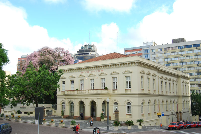 Atividade acontece no foyer do teatro, a partir das 19h, com entrada franca