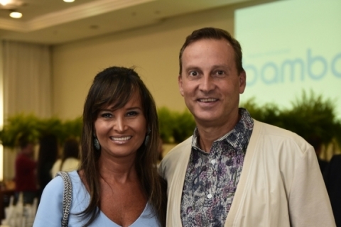 Flora Julia Magnabosco e Roberto Carpeggiani, na feijoada que movimentou o hotel Intercity Caxias do Sul   
