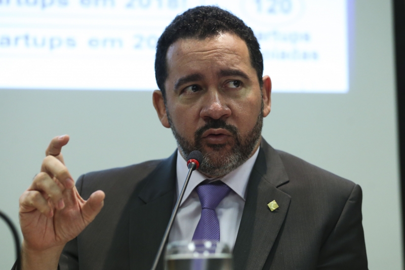 Iniciativa demonstra mudança de foco do banco, disse Dyogo Oliveira