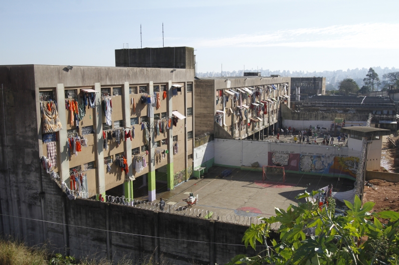 Decisão ocorre após plano de prevenção do Estado para combate da pandemia na casa prisional