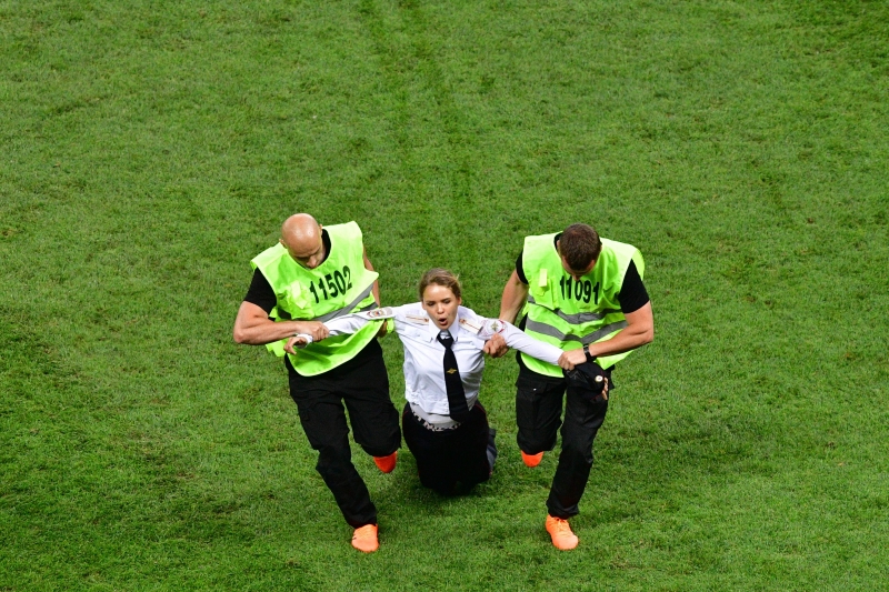 Ativistas ligadas à banda Pussy Riot criticam a falta de liberdade na Rússia