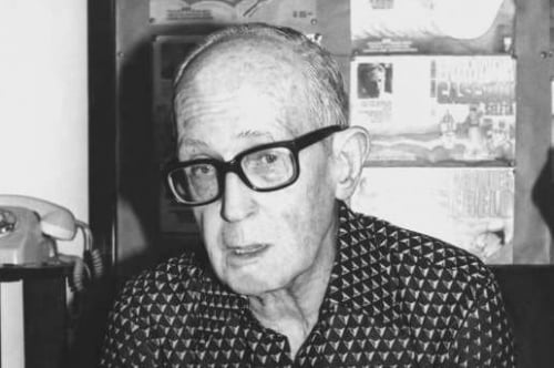 Com poema de estrutura modernista, Drummond chocou a crítica literária