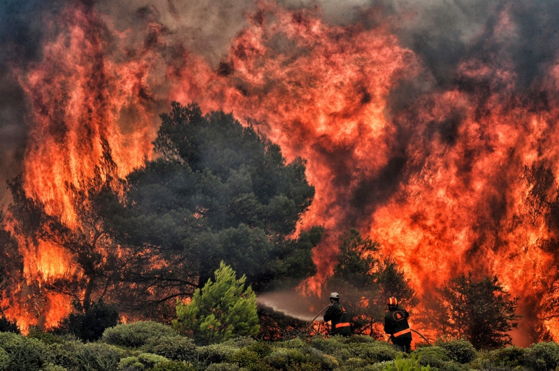 Kineta, a 50 quilômetros de Atenas, foi um dos locais atingidos pelas chamas