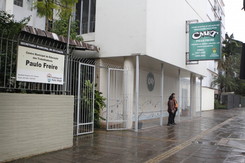 Centro Municipal de Educação dos Trabalhadores Paulo Freire conta com cerca de mil alunos na modalidade