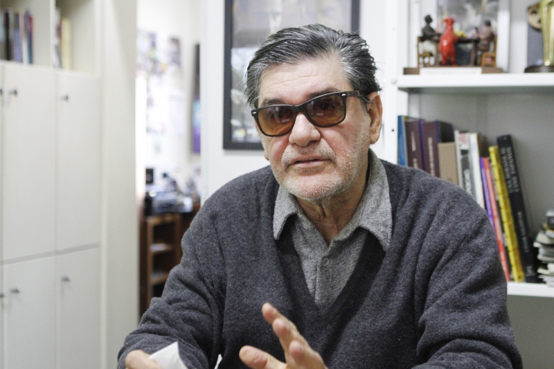 Tabajara Ruas recebe troféu Escritor do Ano da Academia Rio-Grandense de Letras