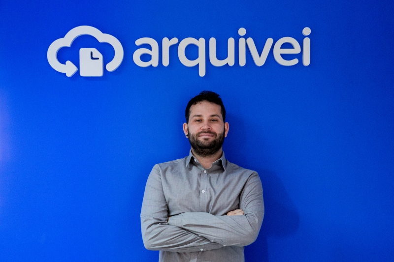 Araujo chama a atenção para a importância de verificar a validade jurídica dos documentos recebidos 