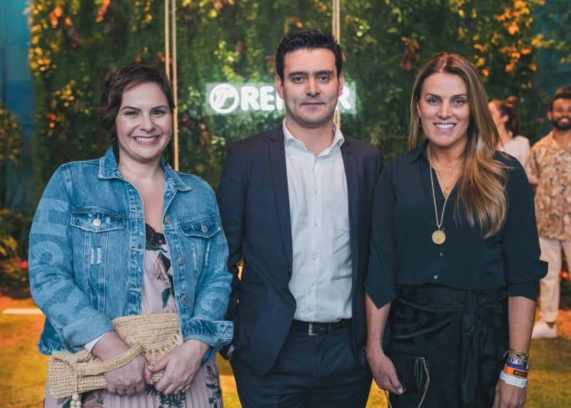 Paula Martins, Henry Costa e Fernanda Feijó recepcionaram os convidados