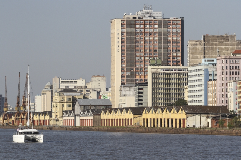 Nove anos depois da concessão do espaço público, obras do projeto ainda não saíram do papel