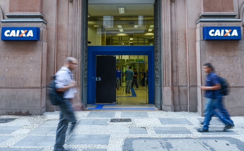 Trabalhadores terão acesso aos recursos de maneira escalonada conforme a data de aniversário