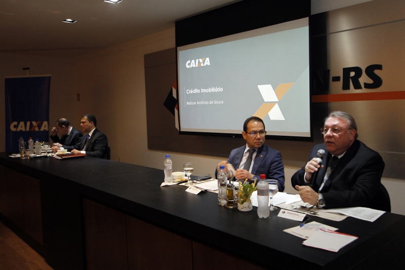 'Uma notícia esperada pelo mercado há muito tempo', foi como presidente da Caixa classificou anúncio 