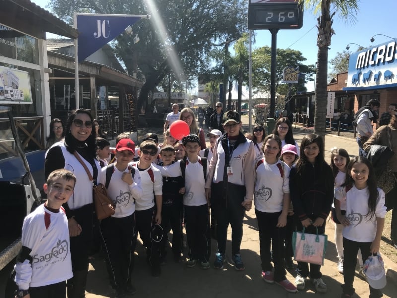 Turma da escola de Torres chegou ao parque e vai conferir in loco as lies de sala de aula