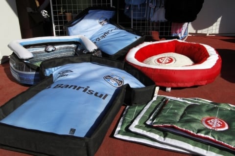 Bercinhos, caminhas e tapetinhos s�o produzidos pela Petlux