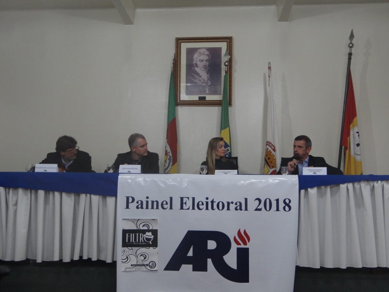 João Batista Santafé Aguiar, Alexandre Elmi, Edieni Ferigollo e entrevistaram Mateus Bandeira na ARI