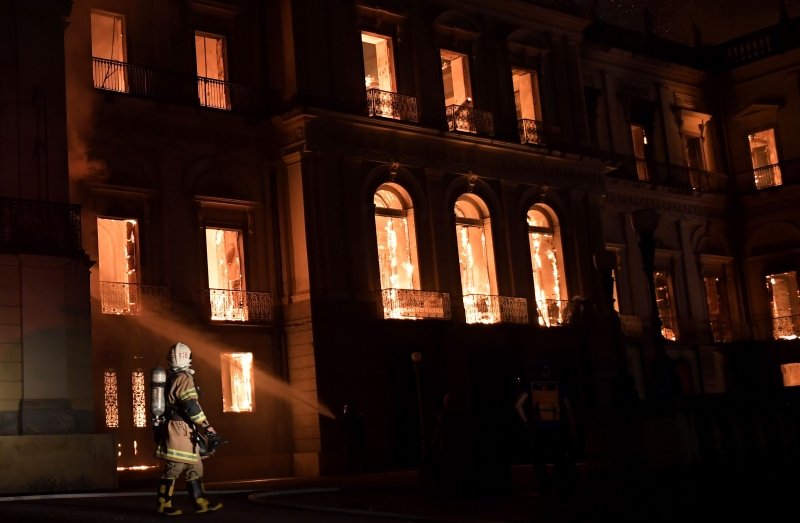 Mostra terá 103 peças recuperadas do incêndio que atingiu o Museu Nacional em setembro passado