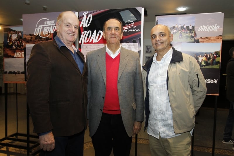 Frederico Seyboth, José Naja Neme da Silva e Alexandre Makariewicz na Exposição 15 anos do Off Road
