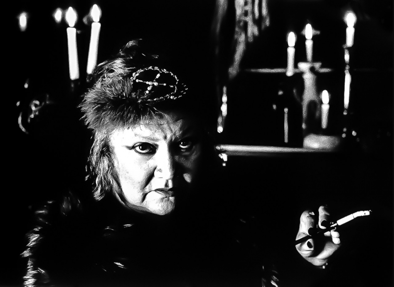 Desde cedo, Ivone tocava piano, gaita e escaleta e ouvia discos de jazz, samba e canções francesas