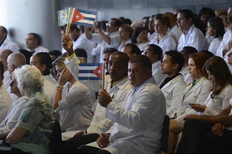 Hoje 8.332 das 18.240 vagas do Mais Médicos são ocupadas por cubanos contratados por meio da Opas