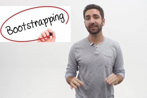 Teacher Mauro iniciou s�rie de v�deos com dicas de ingl�s