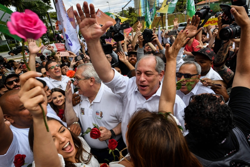 Em ato em São Paulo, Ciro criticou candidatos do PT e do PSL