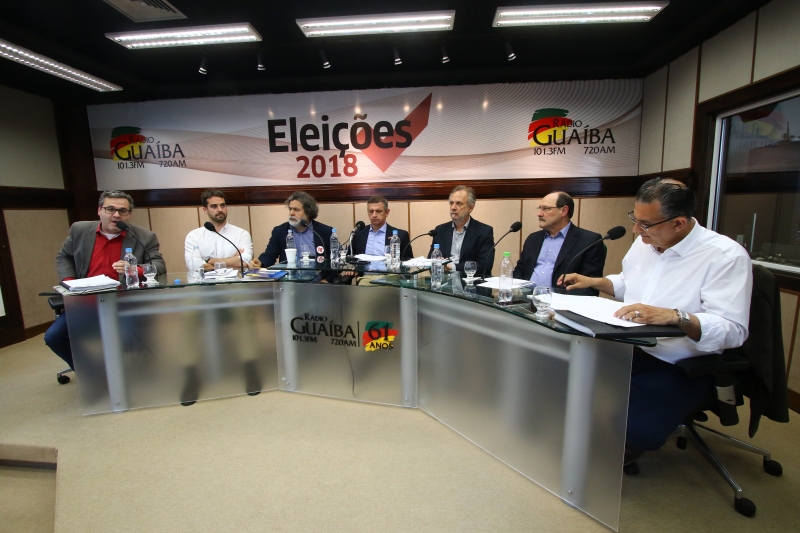 Robaina, Leite, Flores, Bandeira, Rossetto, Sartori e Jorge participaram do debate na Rádio Guaíba