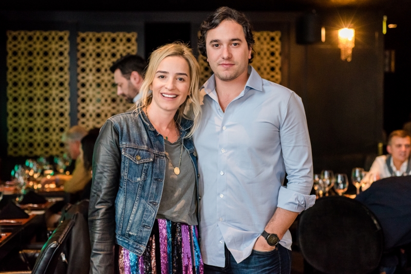 Renata Barcellos e Rafael Vidigal, gerente nacional da Pernod Ricard
