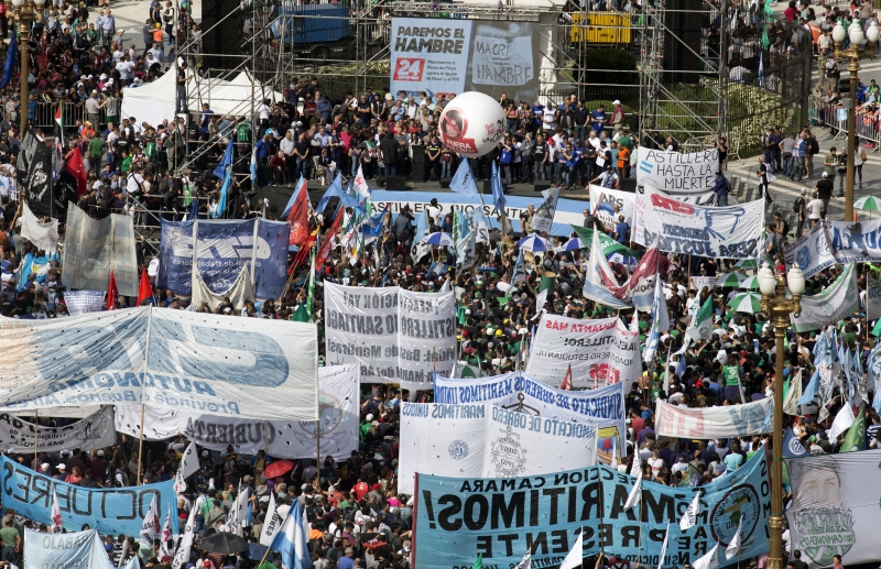 Mobilização já é a quarta greve geral enfrentada pelo governo do atual presidente