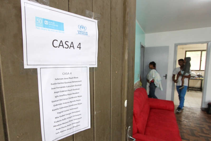 Trabalho de instituições que fazem atendimentos iniciais a imigrantes, como a Acnur, é importante