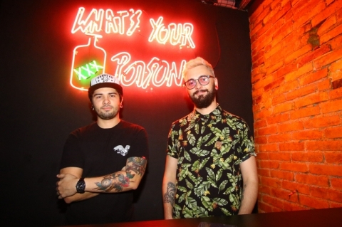 Rafael Born e Gil Czarneski queriam uma proposta noturna mais descontra�da