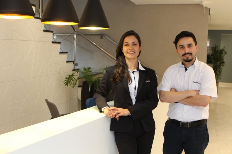 Lilia e Barbieri alertam para a importância de cumprir as normas sob o risco de pagamento de multas