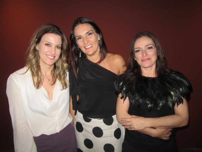 Viridiana Castro, Viviane Dornelles e Viviane Feller Martha no UM Bar e Restaurante