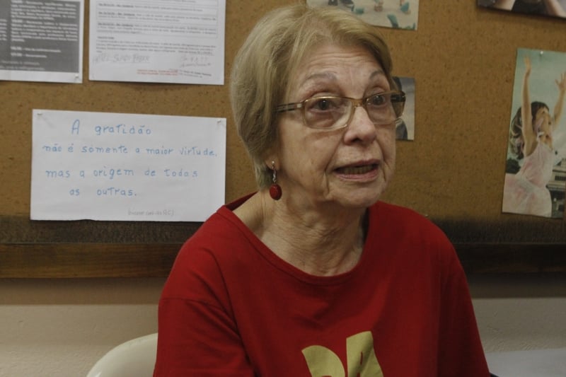 {'nm_midia_inter_thumb1':'https://www.jornaldocomercio.com/_midias/jpg/2018/10/02/206x137/1_lp_021018___idosos__8_-8491680.jpg', 'id_midia_tipo':'2', 'id_tetag_galer':'', 'id_midia':'5bb39afe6d67f', 'cd_midia':8491680, 'ds_midia_link': 'https://www.jornaldocomercio.com/_midias/jpg/2018/10/02/lp_021018___idosos__8_-8491680.jpg', 'ds_midia': 'Olimp&iacute;adas dos Idosos. Atividades gratuitas oferecidas no Tesourinha.  Na foto: Ione Koehn', 'ds_midia_credi': 'LUIZA PRADO/JC', 'ds_midia_titlo': 'Olimp&iacute;adas dos Idosos. Atividades gratuitas oferecidas no Tesourinha.  Na foto: Ione Koehn', 'cd_tetag': '1', 'cd_midia_w': '800', 'cd_midia_h': '533', 'align': 'Left'}